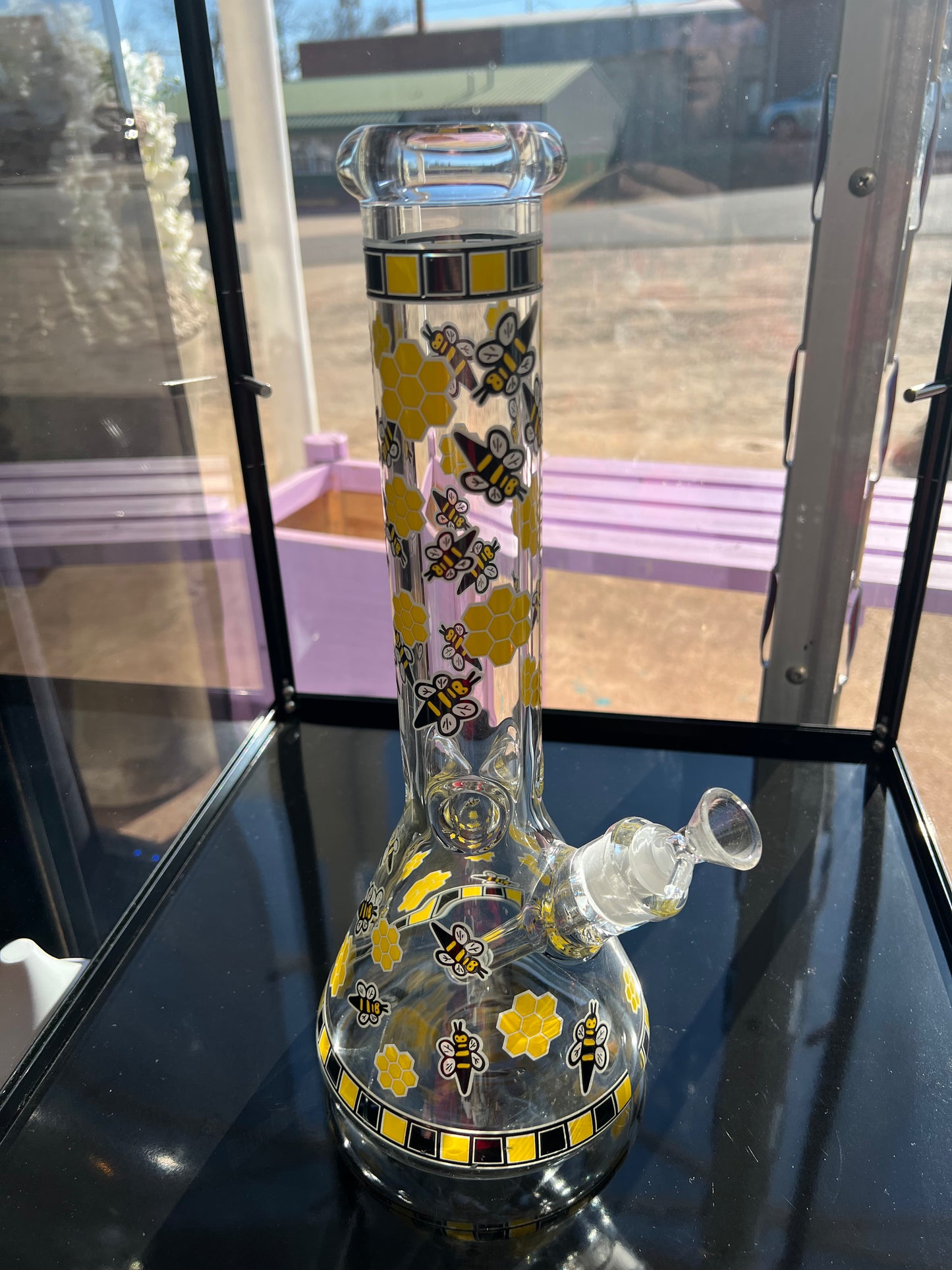 14” GLOW IN THE DARK”THE BEE KEEPER”WATER PIPE